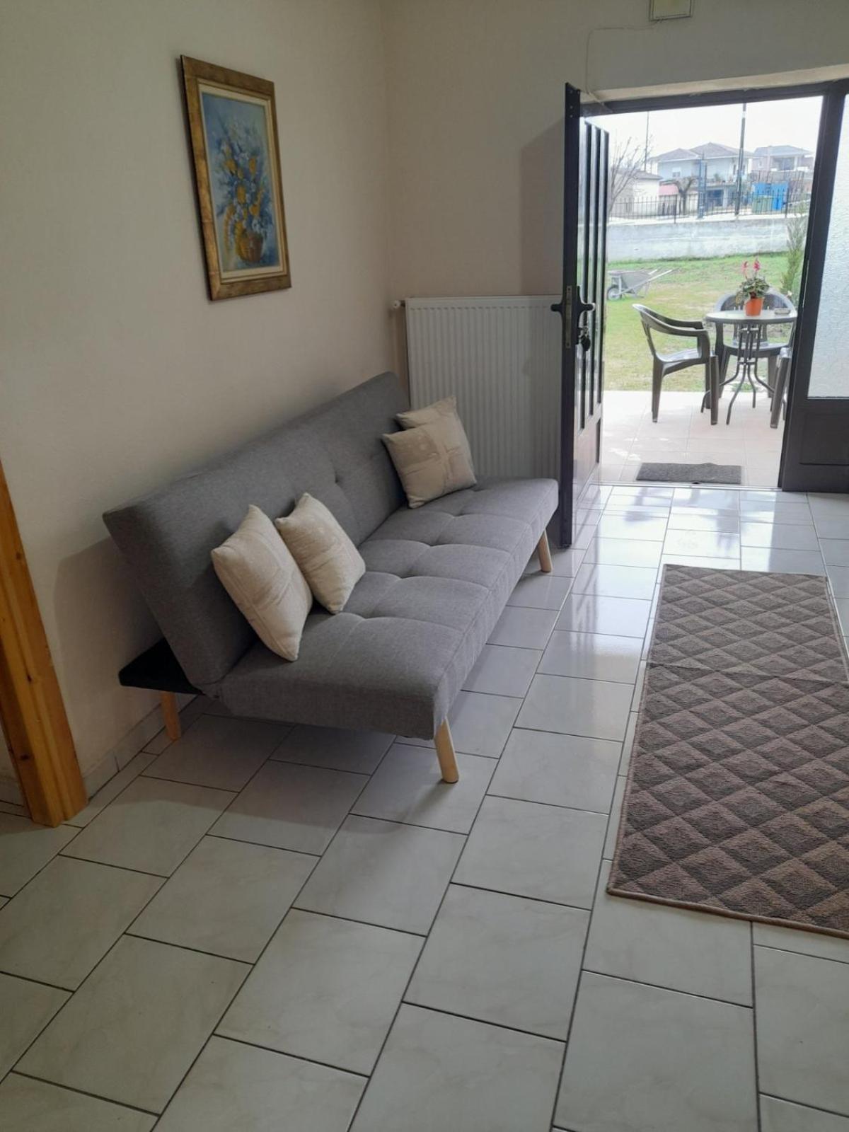 Garden Paradise In Megalochori Apartment